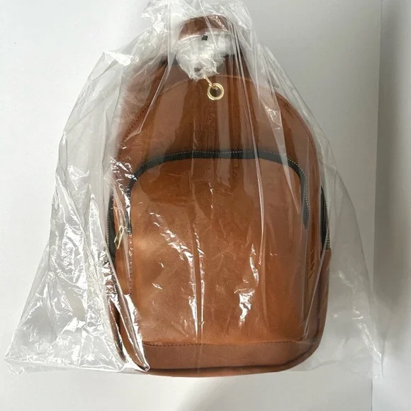 🍒NWT Olivia Miller Adjustable Straps Backpack - Picture 7 of 11